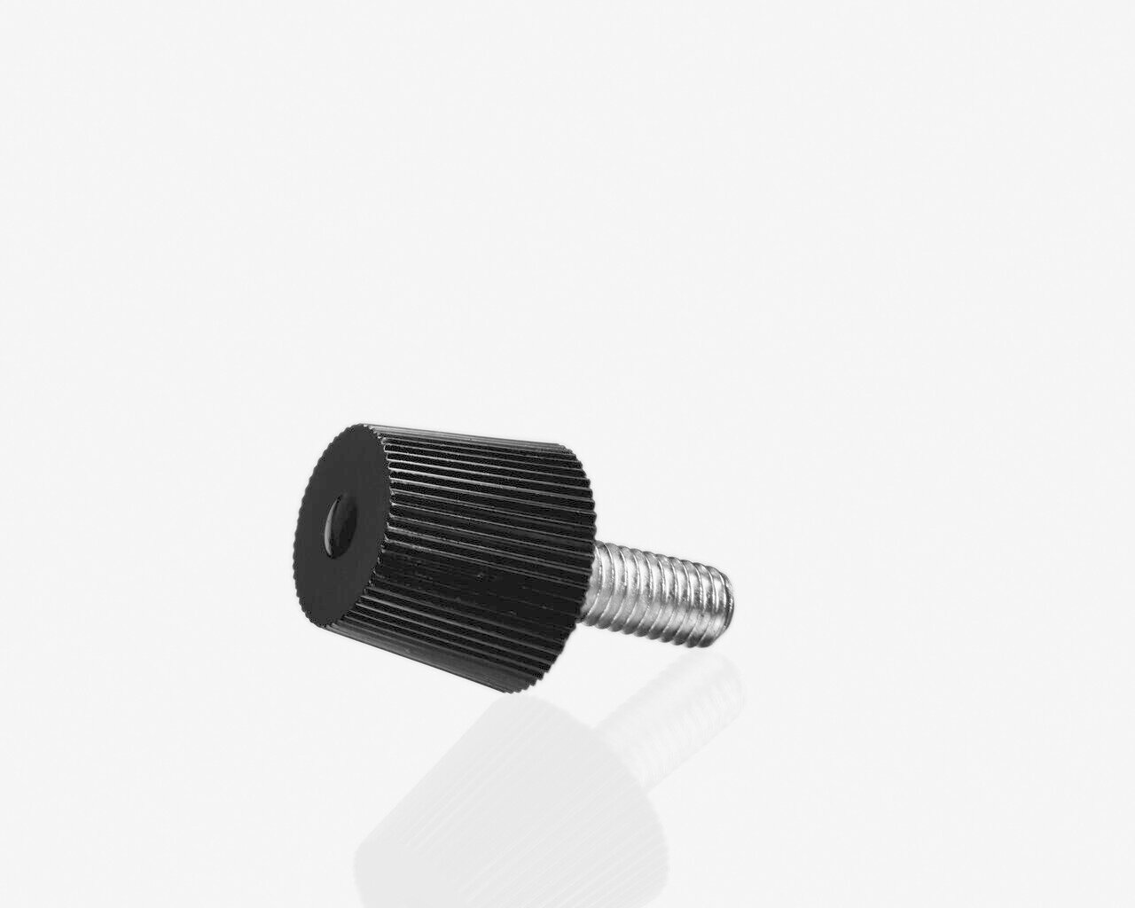 Knurled Screw 0720 A